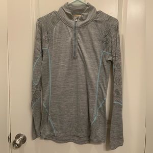 Smartwool gray 1/4 zip classic thermal Merino base layer, size L